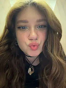 Lucy-joy - remove panties bb and show pussy pls