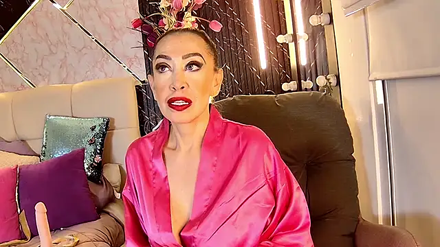 EvelinaGrey - ride dildo for you 5 minutes