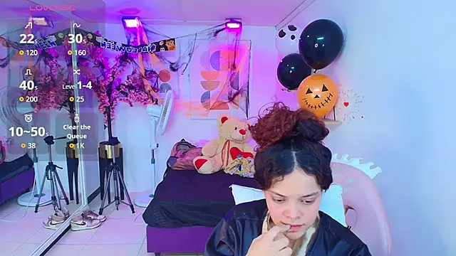 Maggy_t18 - Spit clit + fingerss pussy hard