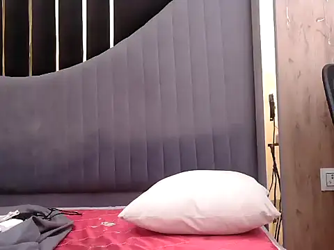 Stripchat-Queen - Boobs show