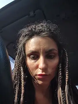Izabella_Bella - Topless 3 min drive 🚗