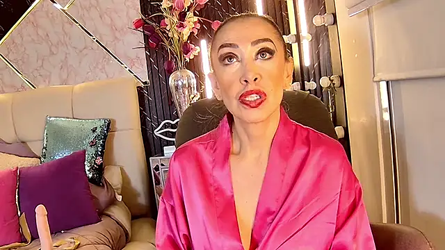 EvelinaGrey - ride dildo for you 5 minutes