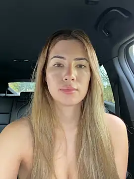 ClaireBree - Last tipper wins 5 lesbian porns 💦