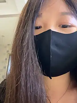 Aiss-niang - 电梯门口全裸2分钟
