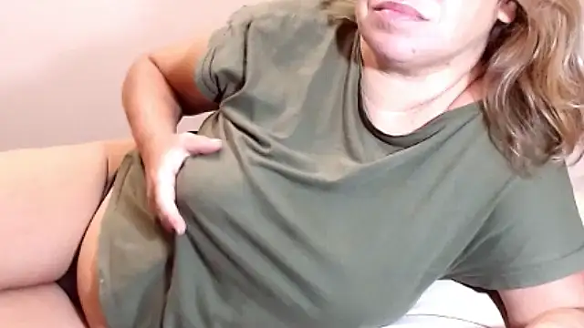 NastyAssxx - make me squirt bb