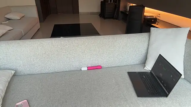 Sarahhh_xxx - SPANK ASS HARD X5