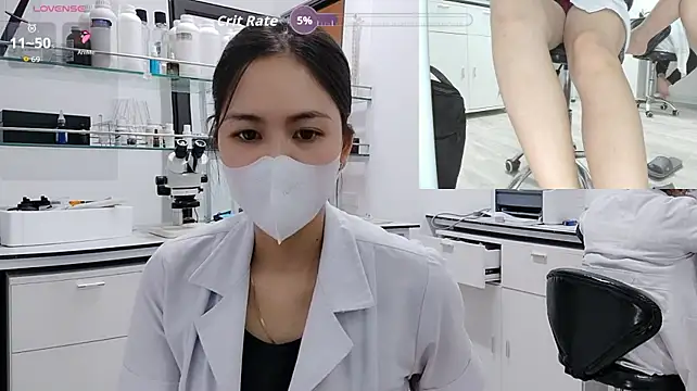 Lubeyou_KT - naked under coat+2m ctr at LAB