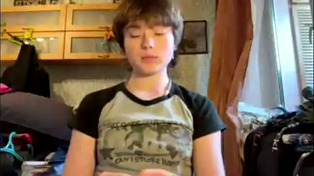 Nellyts - show boobs