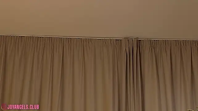 SophieCharm - ♡ MAKE ME WET ♡