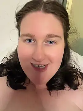 Xopeachybaby - quiet cum on the balcony with hyphy