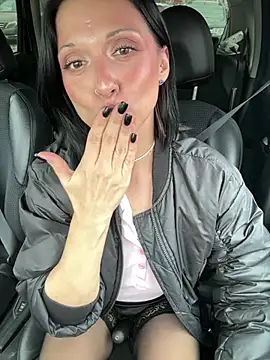 RoxySantaMonica - deep anal show with a big dildo+squirt