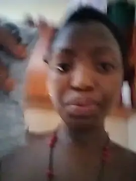 Daddydoll20 - SPRAY MILK ON FACE