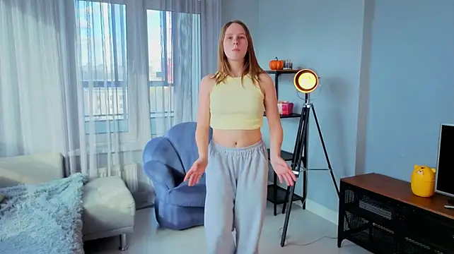ManiaCorren - do the splits on the floor!!!