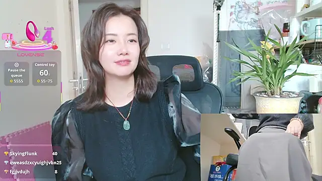 Sallycui - 裸体风一圈