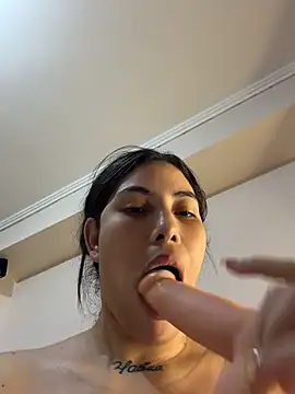 Any_Bitch_Nasty - 3 fingers in my ass🤎