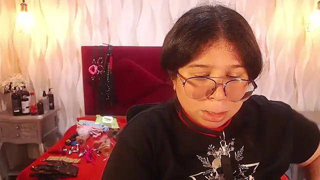 Selenablairx - Spankign ass x25