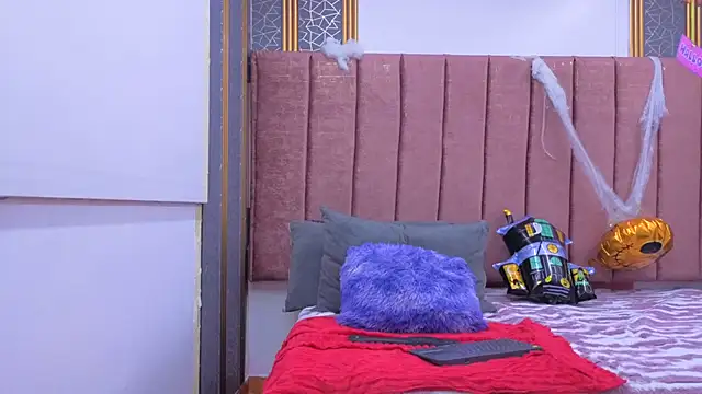 Valeria-niuk - slap ass