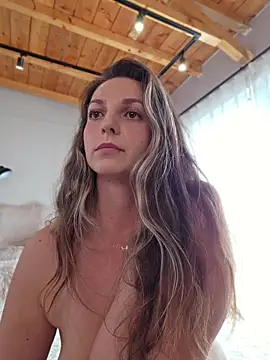 Ellaxxstar