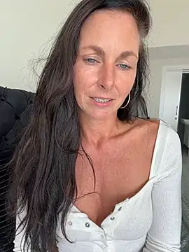Mel-Mia - LT Hot Video - 10 Slaps pussy