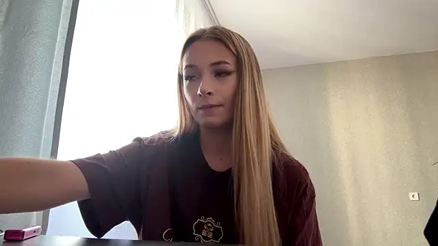 MarkitaHersch - Eye contact + smile