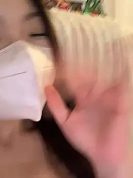 _xiaoxinxin_ - 乳夹揉胸3分钟