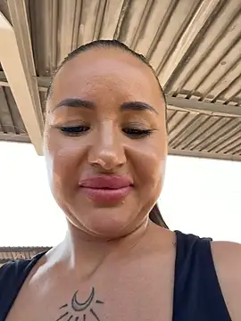 Beautydiamond - Spread ass and touch ashole in station t