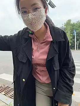 Richuan - 马路边要不要叫出来
