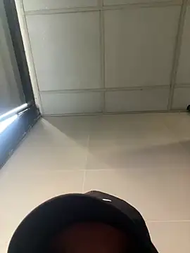 HoneyNana2000 - Let make me wet and squirt 😝💦💦💦