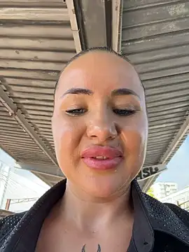 Beautydiamond - Spread ass and touch ashole in station t