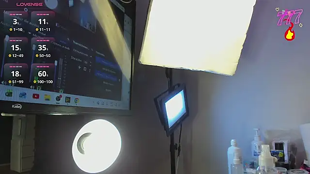 Helen_bunnnyx - SPANKIN BOOBS HARD