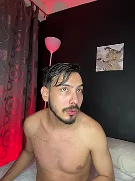 MiaSkylar - fuck in doggy style+squirt