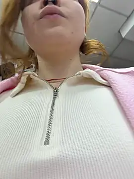 SlavicCandy - lick finger & pinch nipples (food court)
