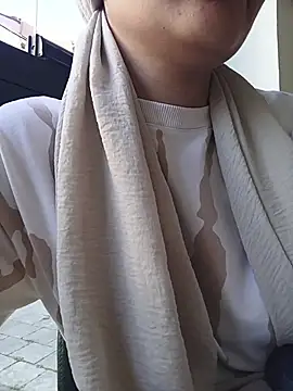 MisyonerNur - Dışarıda göğüslerini aç 😅