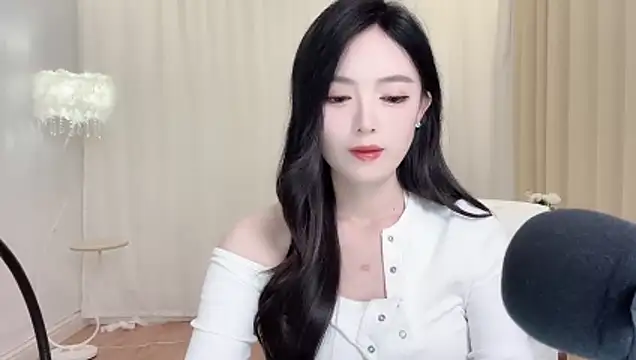 LiLy0608 - 好想离你近一点 不管是距离还是心
