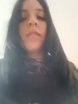 Sofi_chan - Enseño las nalgas en público