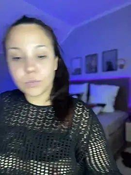LushBySofa - FINGERING PUSSY OUTSIDE