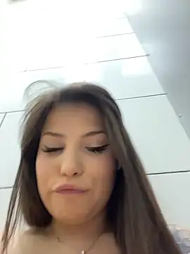 Chloe__Moon - to go out the door naked IN MAN WC