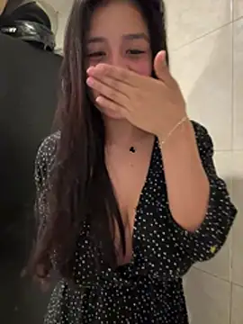 Indialatin - Fingers in my horny pussy