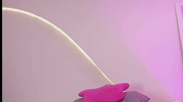 AllisonRoberts_ - one finger in my ass🍑🍆