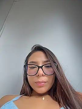 Amira_cute2 - Walking Naked + Control Toy 1 min