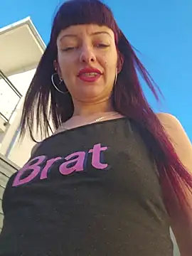 U_prolazu - Suck dildo, suprise for Lt