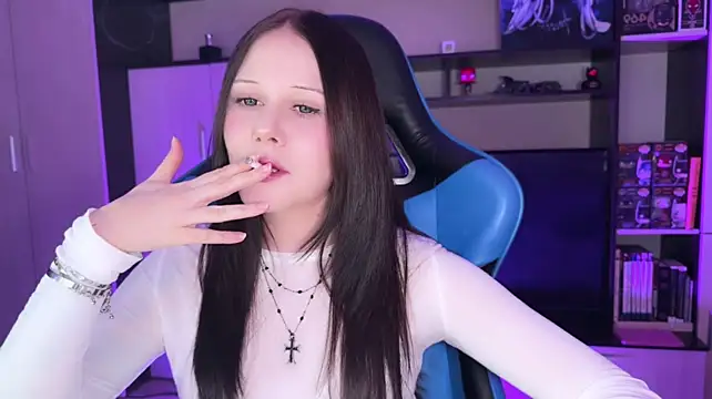 Jasminevine - topless