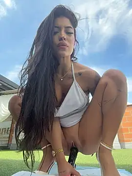 MystiqueXXX - PLAY WIT MY PUSSY CLOSE UP 😈