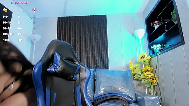 Sarai_Honeey - My first anal Do you want to fuck my as