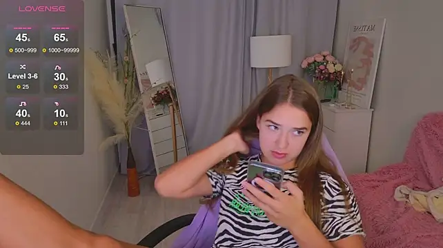 LovelyJessie - spank ass in doggy