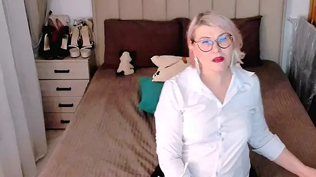 Sabrinamacmarren - can you make me cum😉😍🎁💋💋💋💋💋