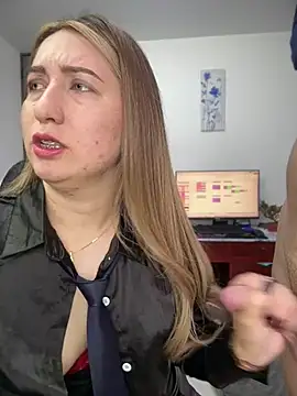 Suzy-111 - 👿I SUCK COWORKER BALLS 🥵