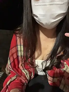 Jiajiaya-520 - 户外小穴特写玩小粉刺激3分钟