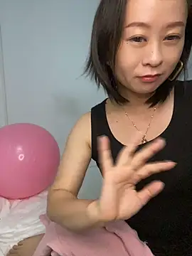 Mrxiao448 - 换装丝袜潮吹