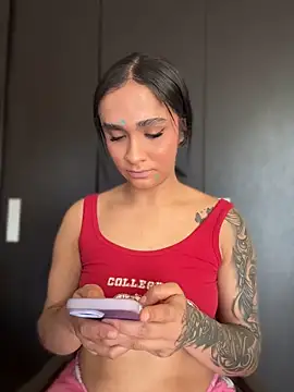 Isabella-Teen - Flash Ass🍑